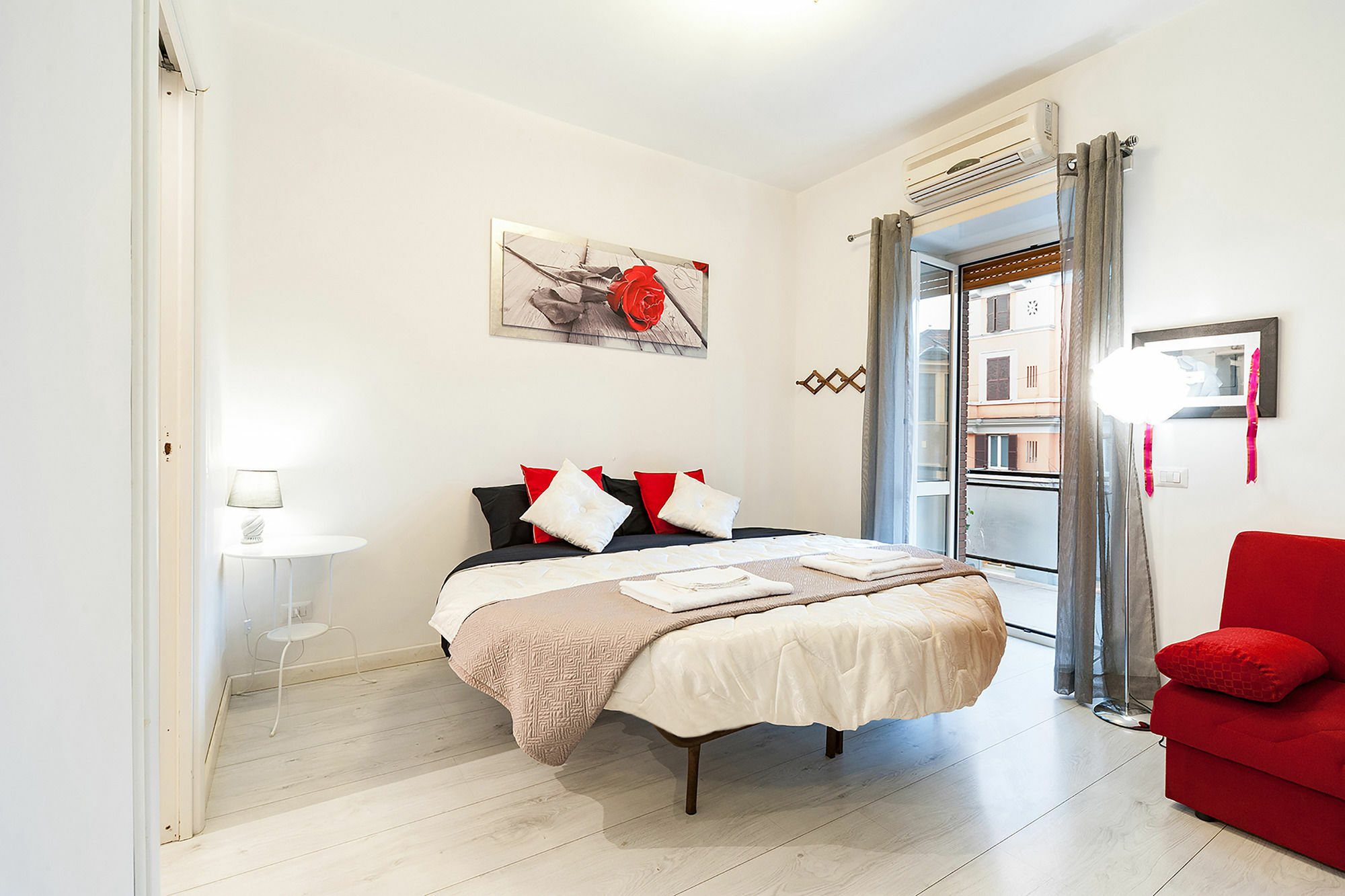 Hosting Flats Guesthouse Roma Ngoại thất bức ảnh