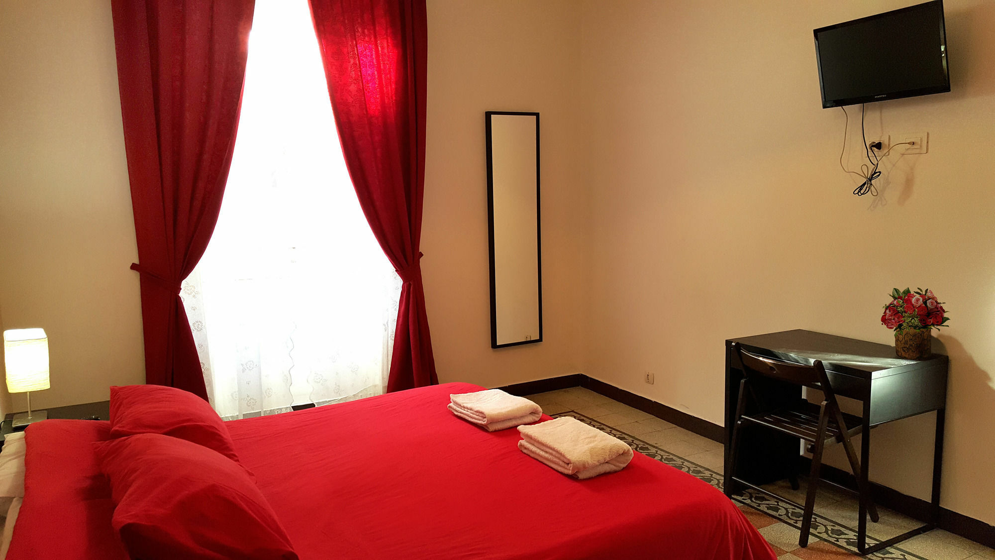 Hosting Flats Guesthouse Roma Ngoại thất bức ảnh