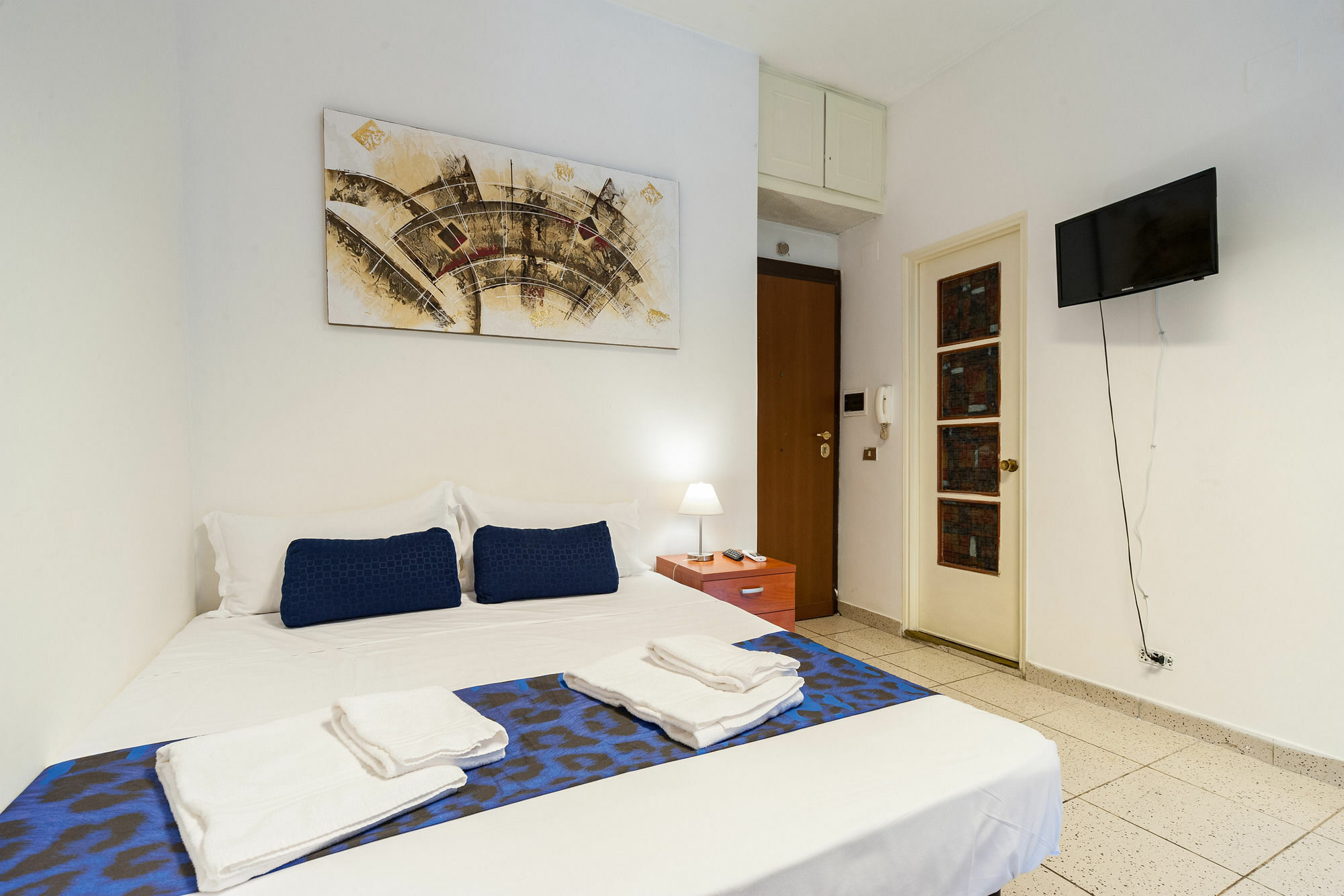 Hosting Flats Guesthouse Roma Ngoại thất bức ảnh