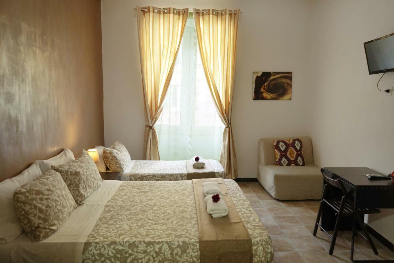 Hosting Flats Guesthouse Roma Ngoại thất bức ảnh